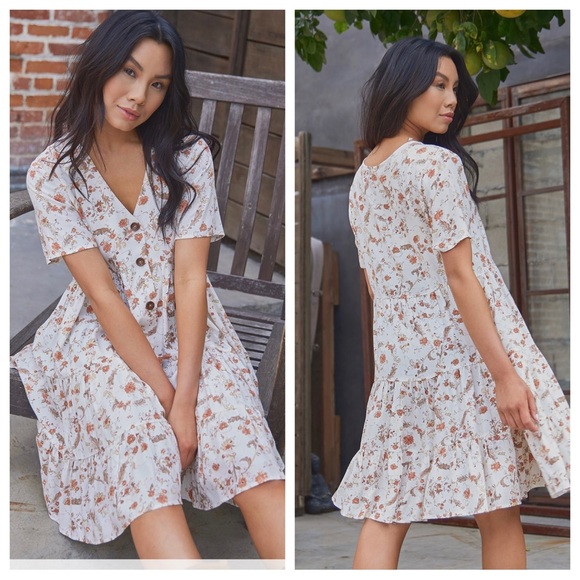 41 Boho V-Neck Floral Short Sleeve Tiered Dress - Picture 5 of 6